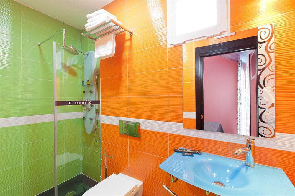 מדריד Jc Rooms Santo Domingo מראה חיצוני תמונה